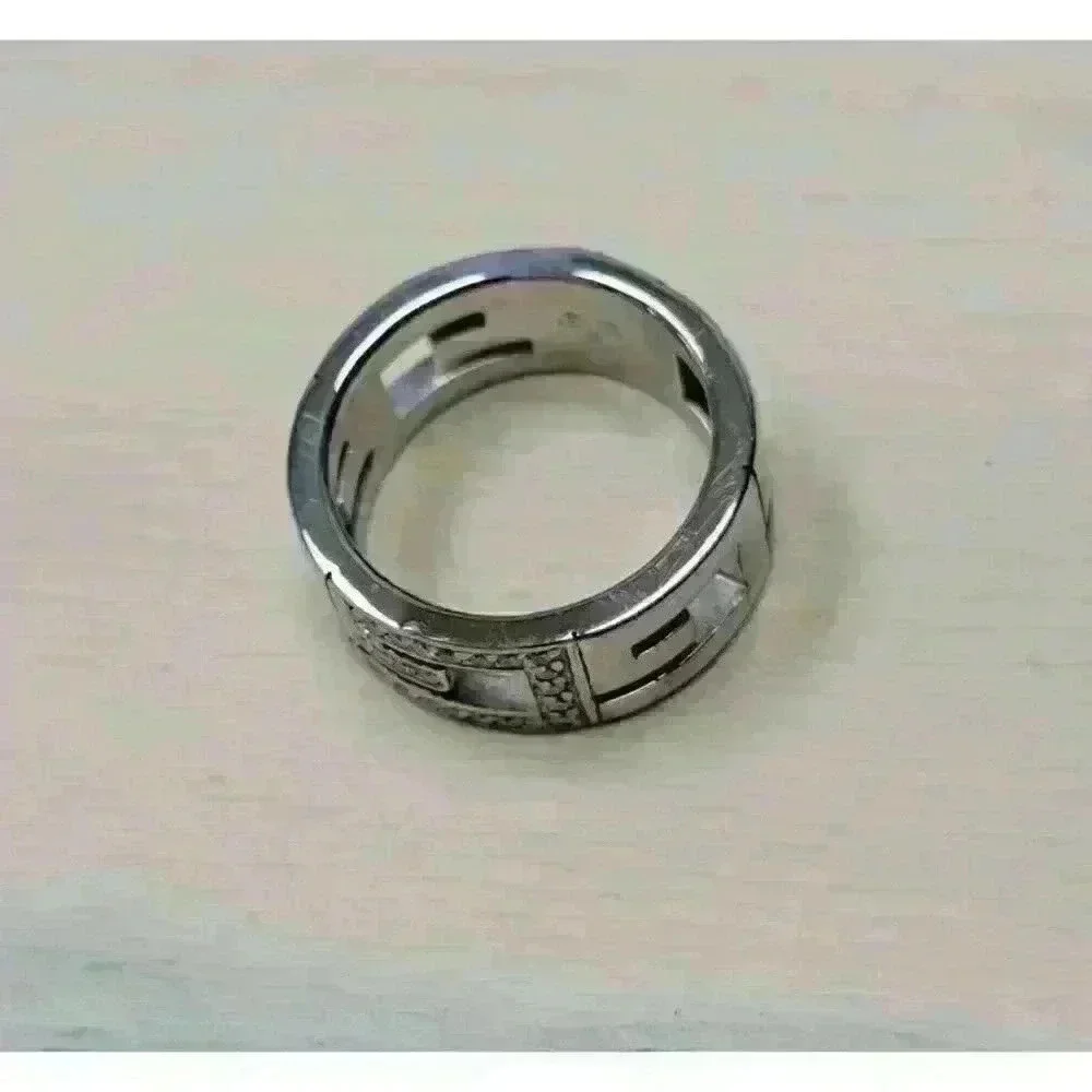 Gucci 18kt White Gold Logo 